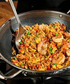 Alternative view of Holiday Essentials Bundle